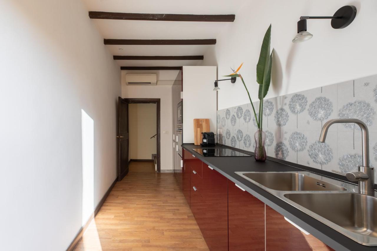 Apartment Iflat Trevi Fountain's Roomy&friendly Rom